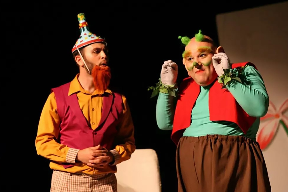 نمایش «غول نخود فرنگی» را در تالار هنر تهران تماشا کنید نمایش «غول نخود فرنگی» را در تالار هنر تهران تماشا کنید