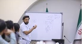 برای جهانشمول بودن باید از بومیشدن آغاز کرد برای جهانشمول بودن باید از بومیشدن آغاز کرد