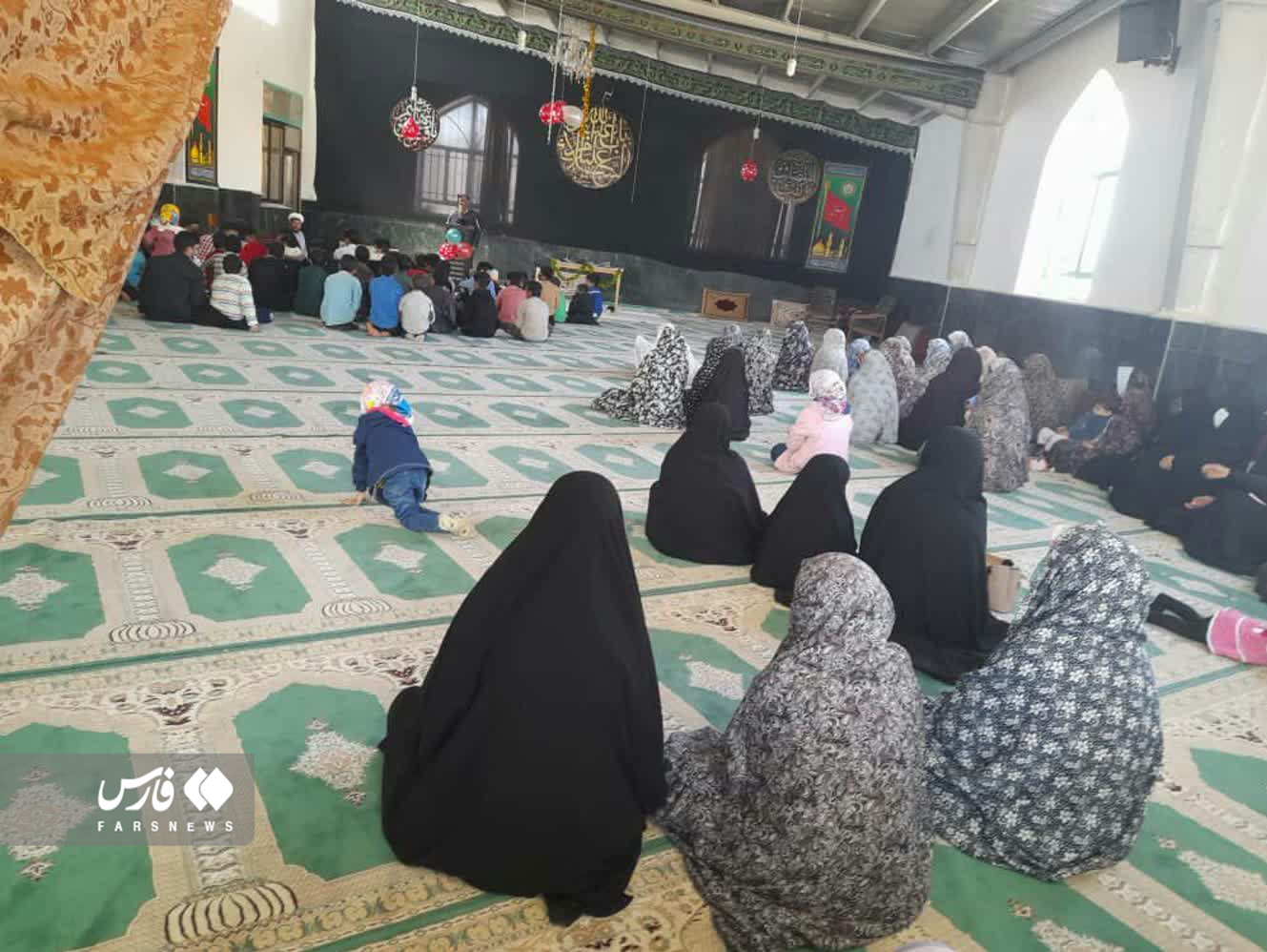 زوج طلبهای که آمار فرزندآوری یک روستا را بالا بردند +عکس زوج طلبهای که آمار فرزندآوری یک روستا را بالا بردند +عکس