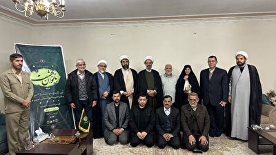 تجلیل از بانوی بجنوردی در رویداد بانوان بهشت