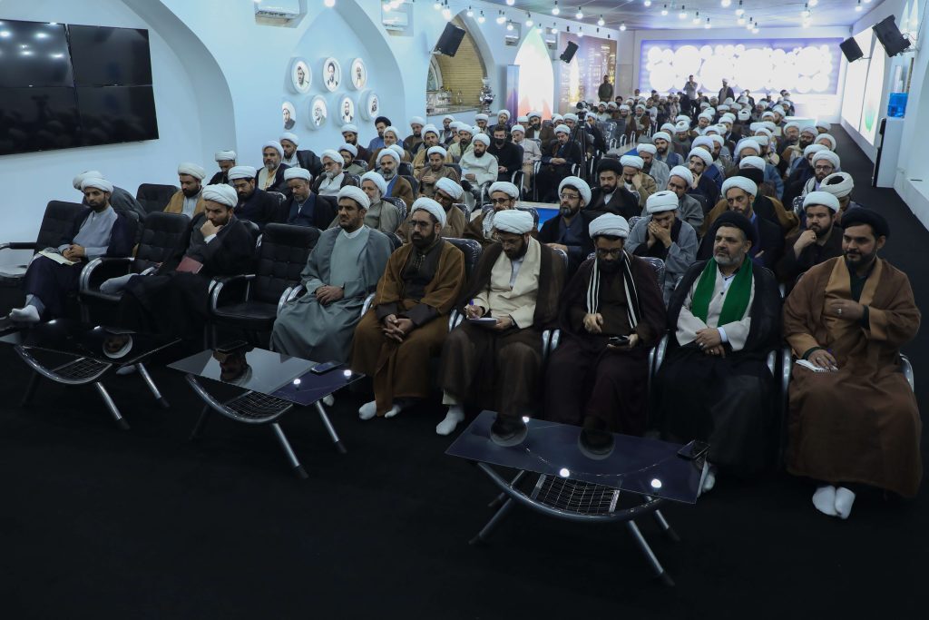 تحکیم پیوندهای اجتماعی موجب شادی پایدار در مردم تحکیم پیوندهای اجتماعی موجب شادی پایدار در مردم