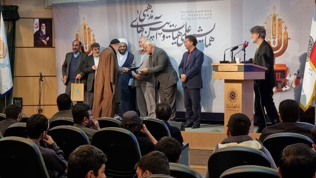 هیأتهای امروزی باید به سبک گذشته برگزار شود هیأتهای امروزی باید به سبک گذشته برگزار شود