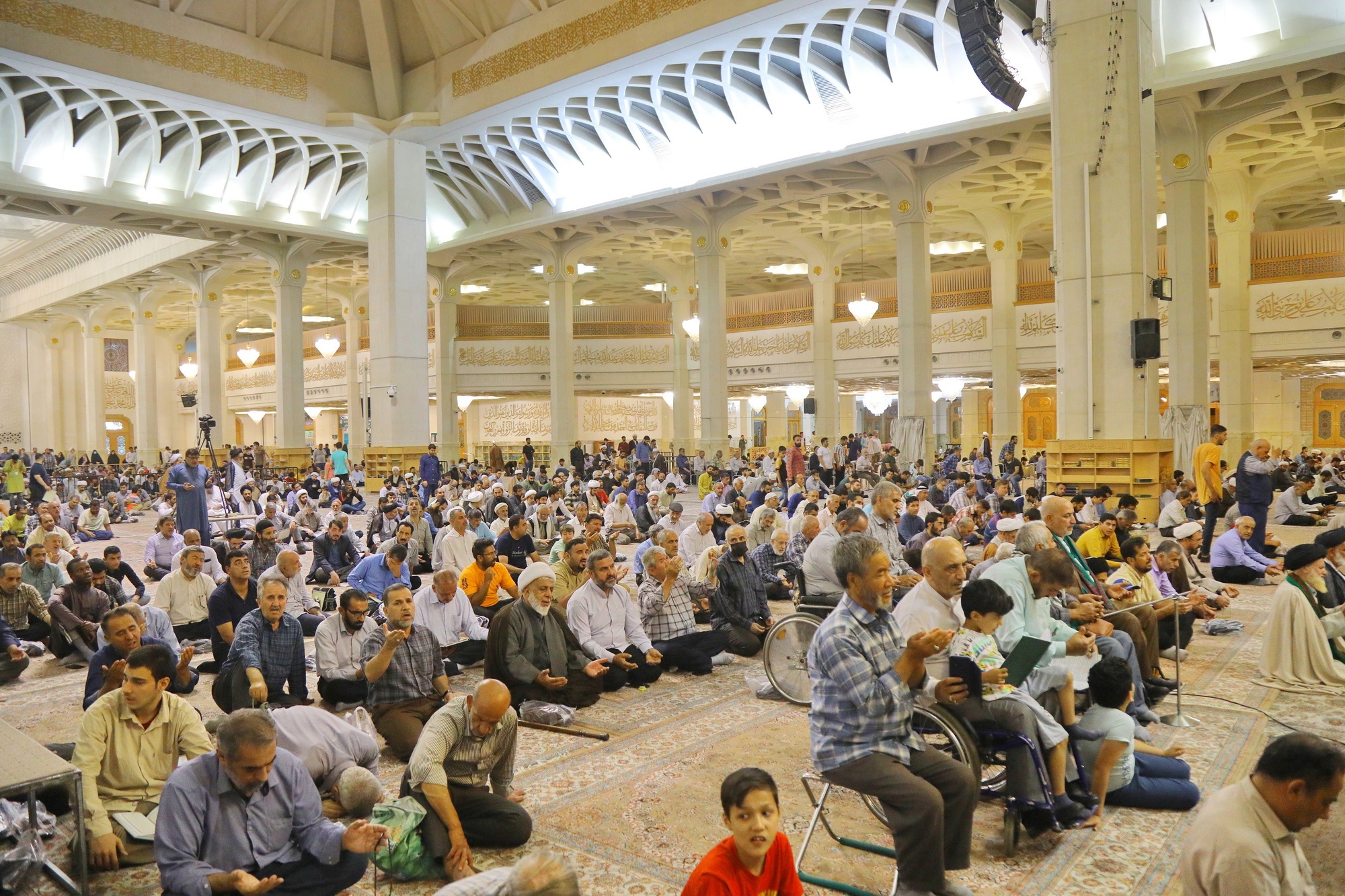 مراسم چهلمین روز شهادت آیتالله سلیمانی در قم مراسم چهلمین روز شهادت آیتالله سلیمانی در قم