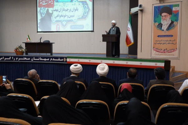 بانوان می‌توانند معادلات جنگ روایت‌ها را تغییر دهند