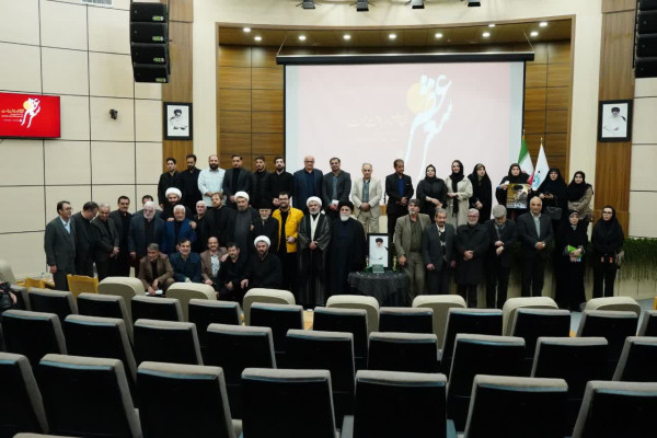 برگزاری محفل ادبی "عصر شعر" با عنوان "شهادت امام، بعثت امت" در اردبیل