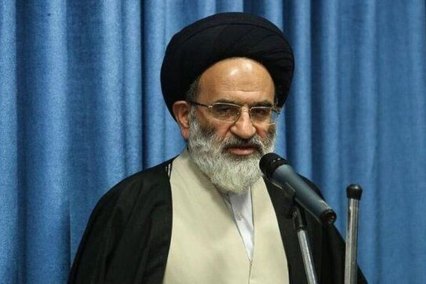 وفارداری به انقلاب مهم‌ترین ویژگی‌ مردم چهارمحال و بختیاری است