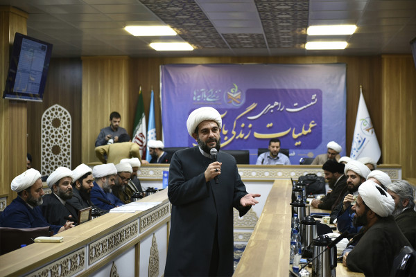 نشست راهبردی عملیات زندگی با آیه‌ها در قم