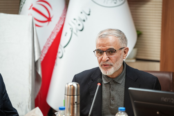 آئین رونمایی از پوستر جشنواره قرآنی زندگی با آیه‌ها