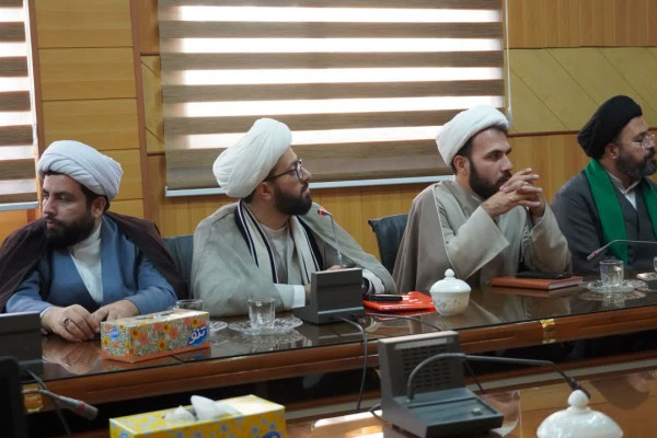 نشست تبیینی، محتوایی حوزه معارف اسلام ناب، با حضور مسئولین و متولیان مراکز استان همدان