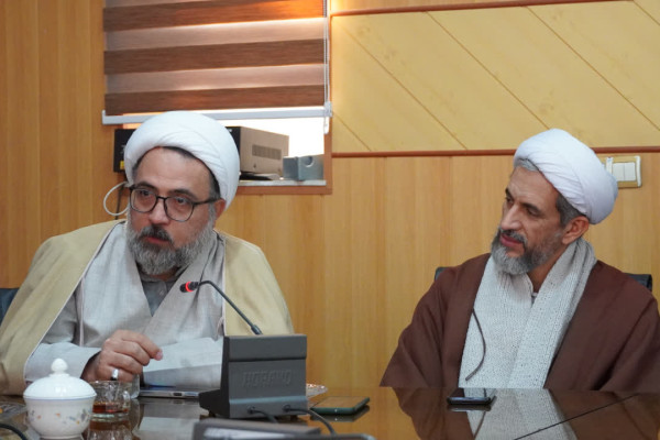 نشست تبیینی، محتوایی حوزه معارف اسلام ناب، با حضور مسئولین و متولیان مراکز استان همدان