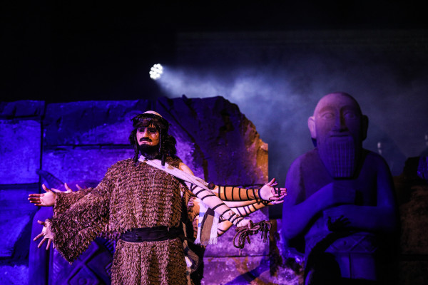 رونمایی از نماد «فاتح خیبر»