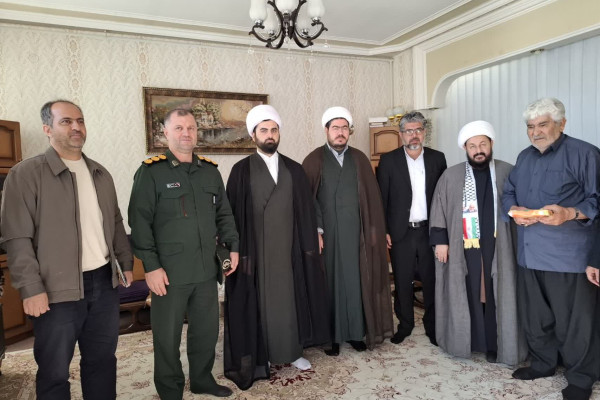 دیدار با خانواده معظم شهدا شهرستان دالاهو