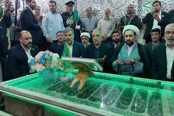 حضور تولیت آستان مقدس علوی در حرم مطهر حضرت سبزقبا(ع) دزفول