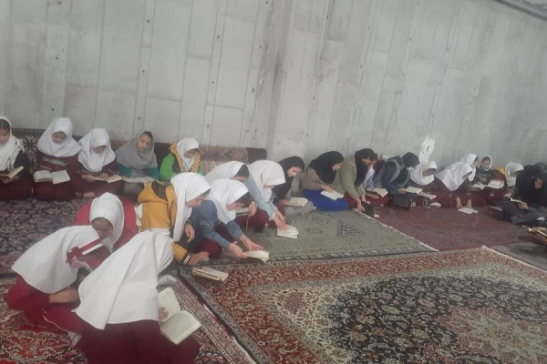 راهکارهای جذب نوجوانان به فعالیت‌های قرآنی و آثار مثبت انس با قرآن