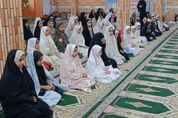 مراسم معنوی اعتکاف با استقبال دانش آموزان همراه شد