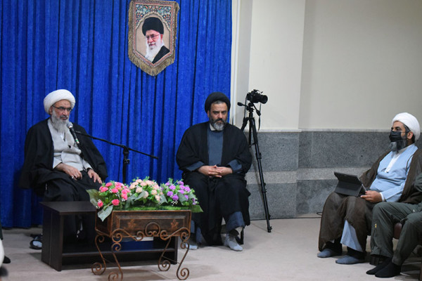 جلسه کمیته نیروهای مسلح شورای هماهنگی و گسترش فعالیت‌های قرآنی استان بوشهر برگزار شد