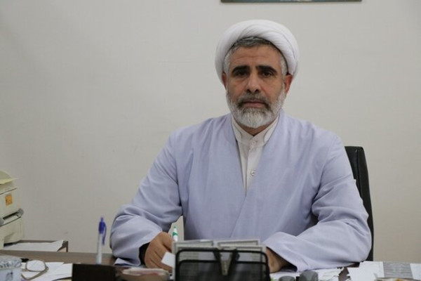 مراقب باشیم از مردم جدا نشویم