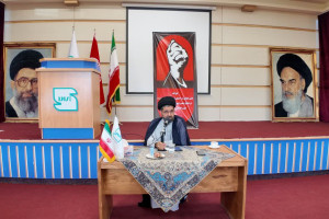 دشمن با وارونه‌نمایی واقعیت‌ها به دنبال اثرگذاری بر افکار عمومی است